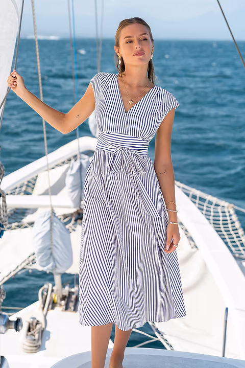 Robe longue rayée col V