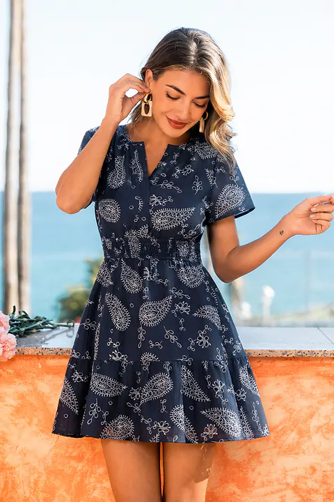 Robe courte cachemire à l’esprit libre